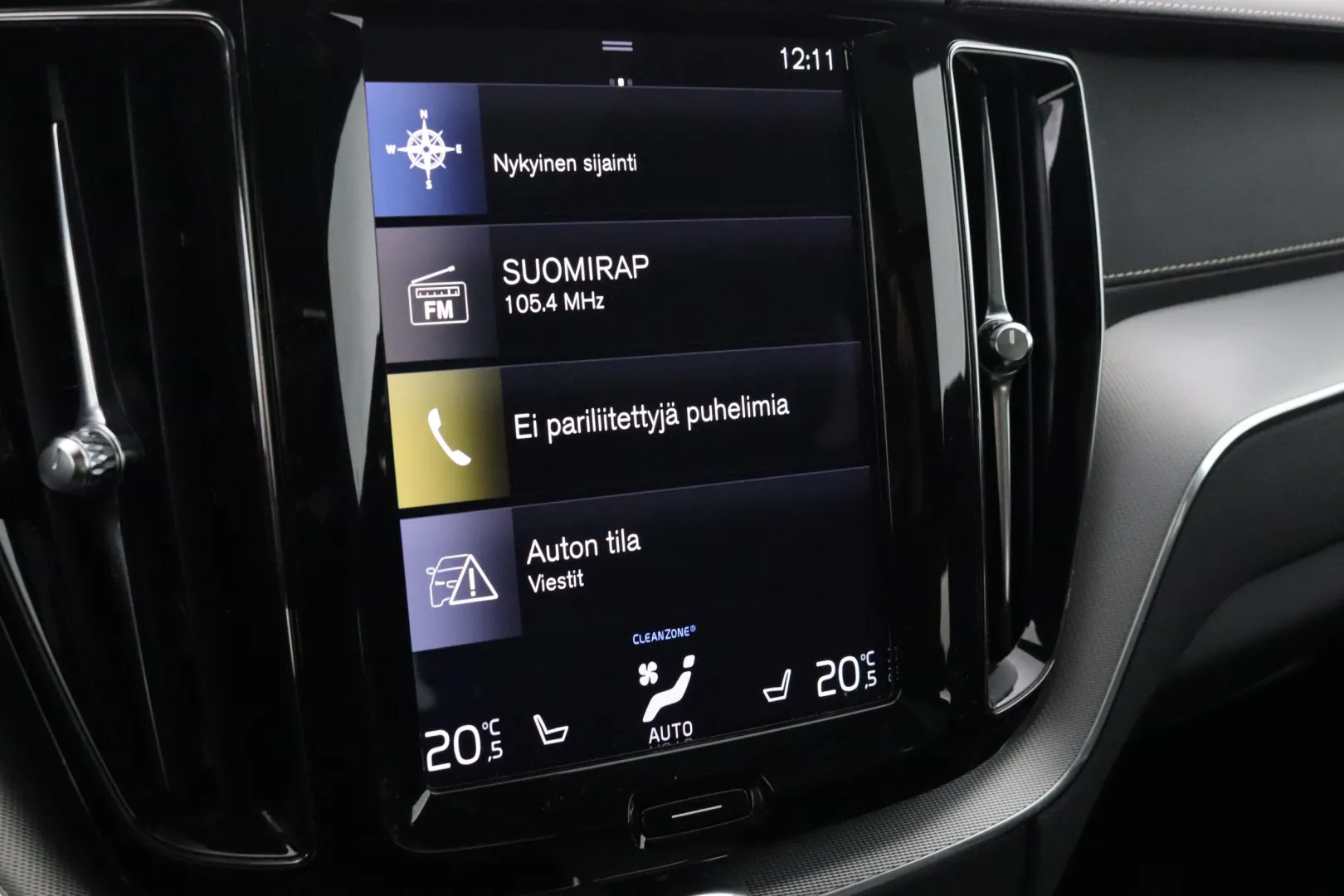 Volvo XC60 NLX-377 carousel image