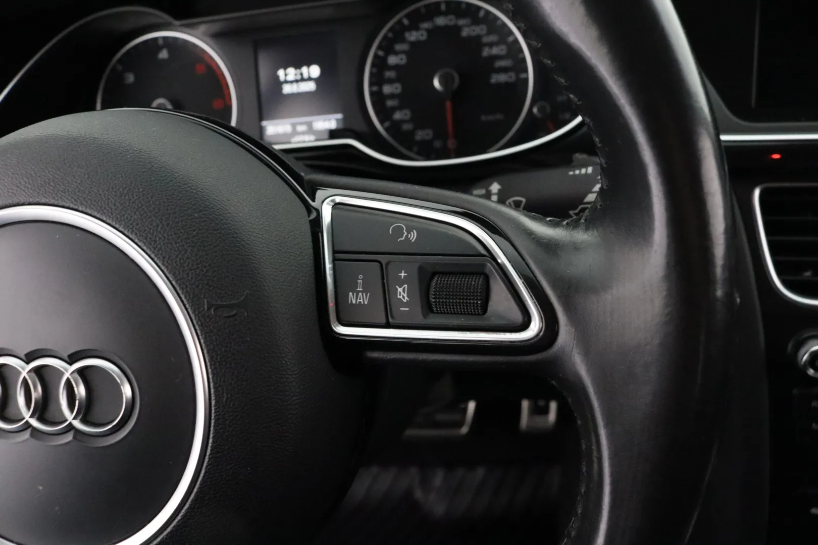 AUDI A4 allroad quattro TZP-703 carousel image