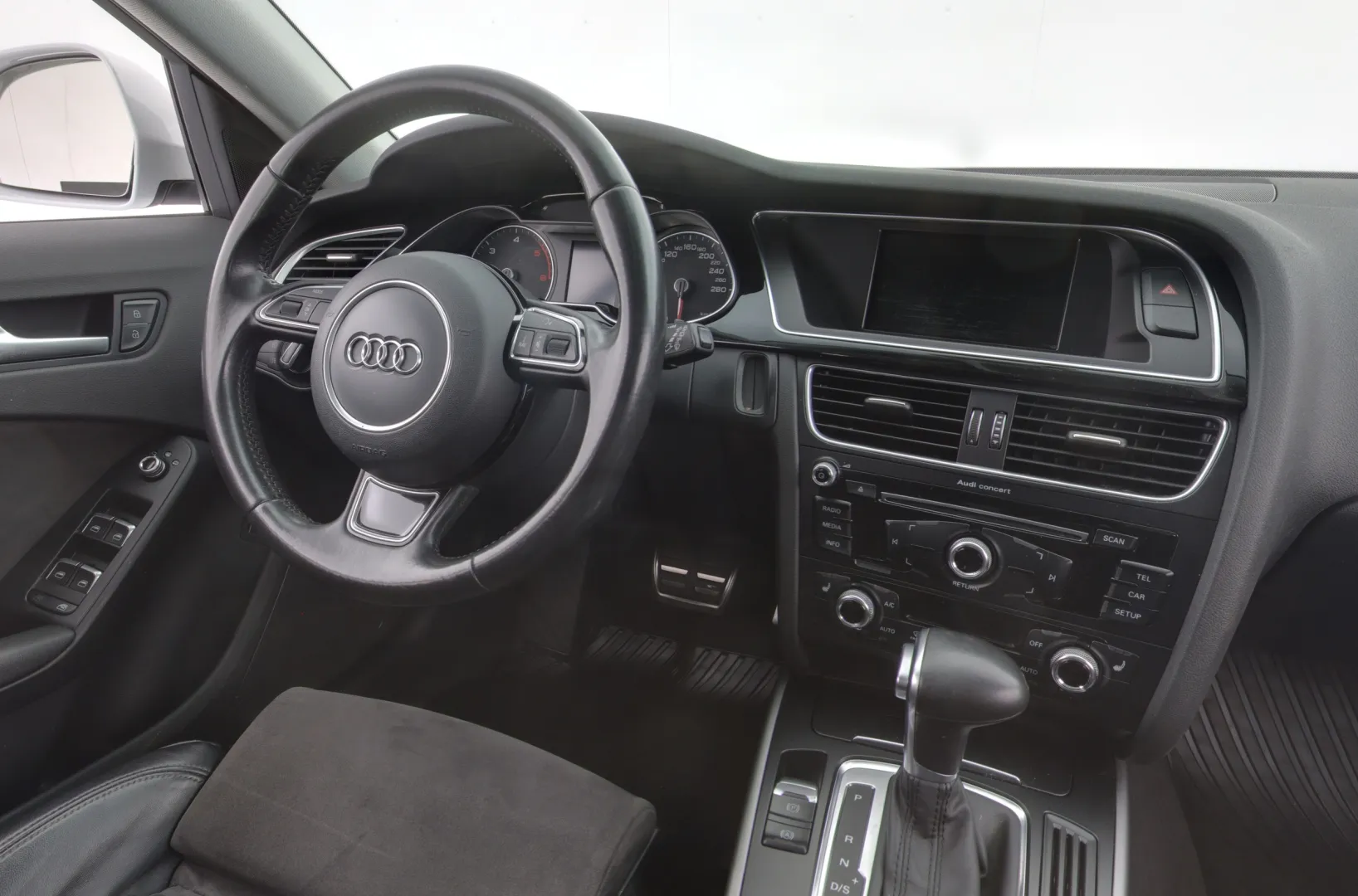 AUDI A4 allroad quattro TZP-703 carousel image