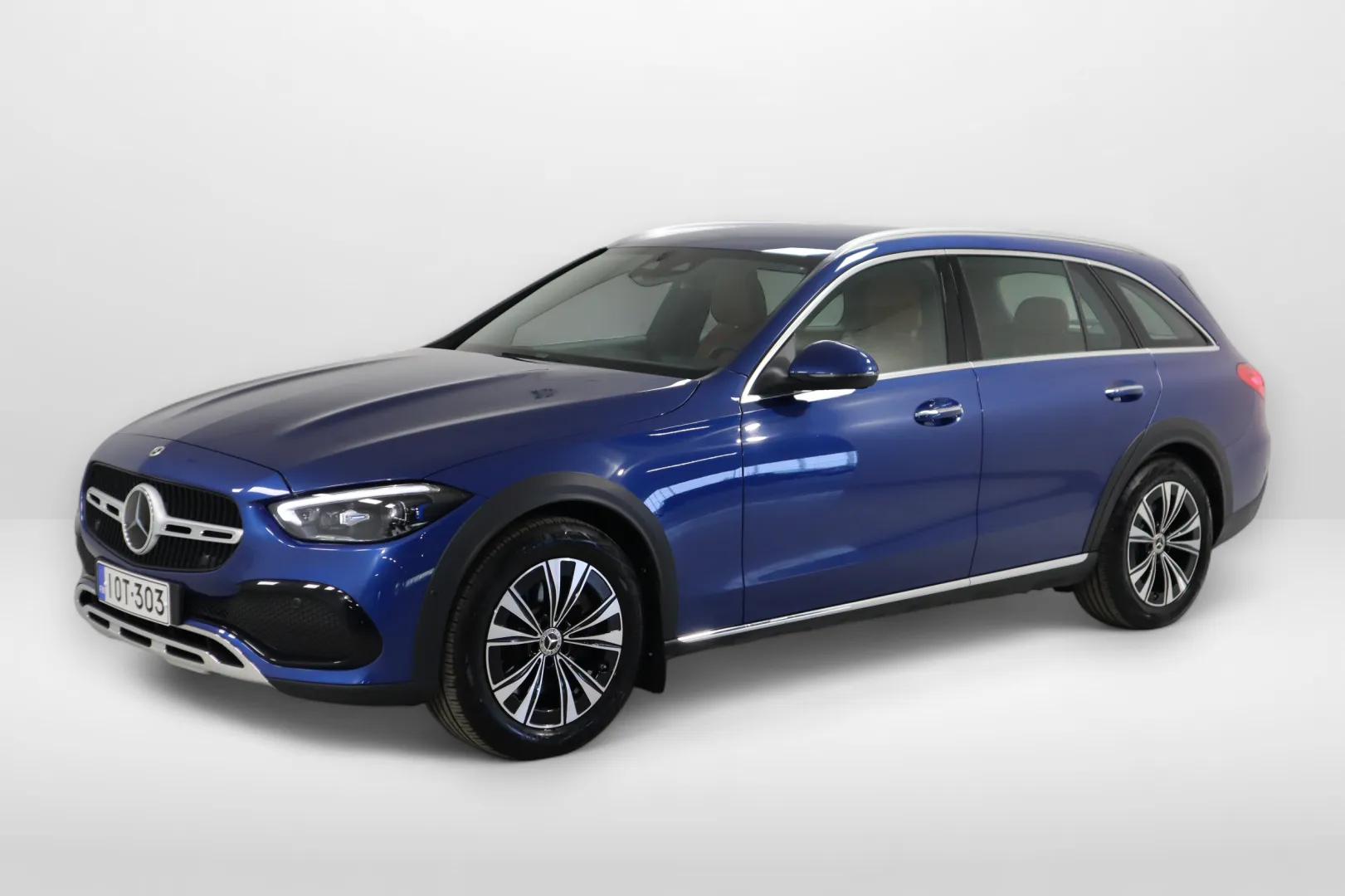 MERCEDES-BENZ C IOT-303 carousel image