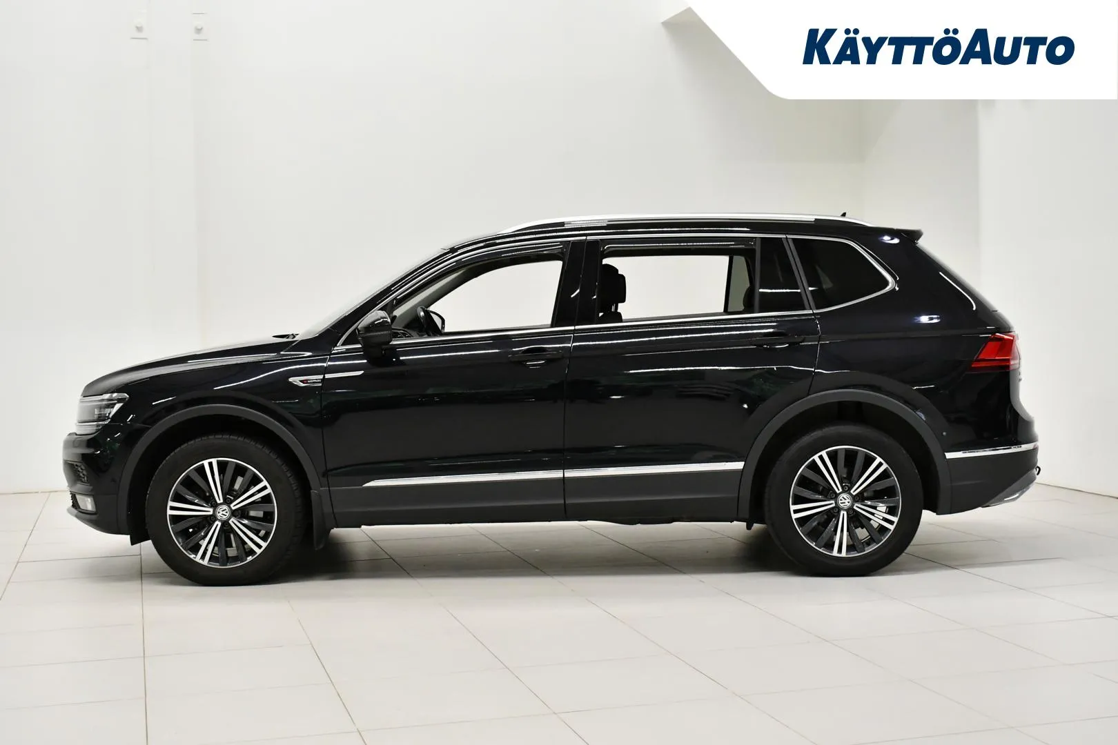 VOLKSWAGEN Tiguan Allspace YLO-352 carousel image