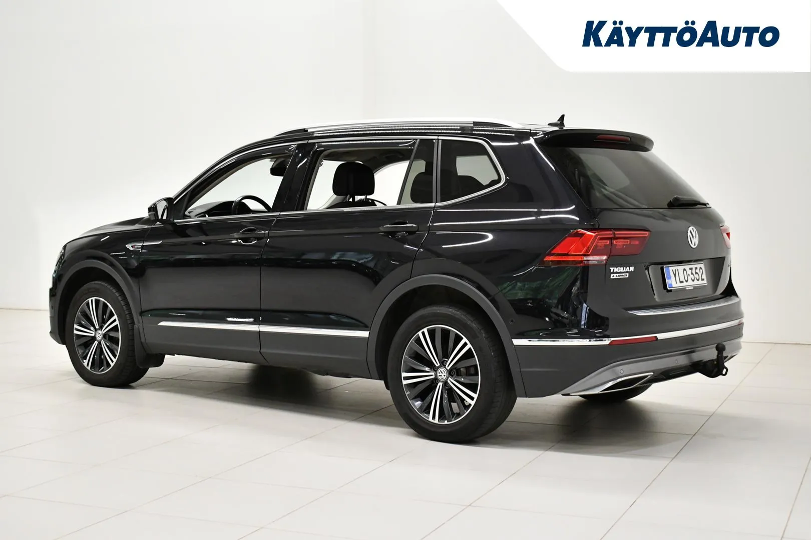 VOLKSWAGEN Tiguan Allspace YLO-352 carousel image