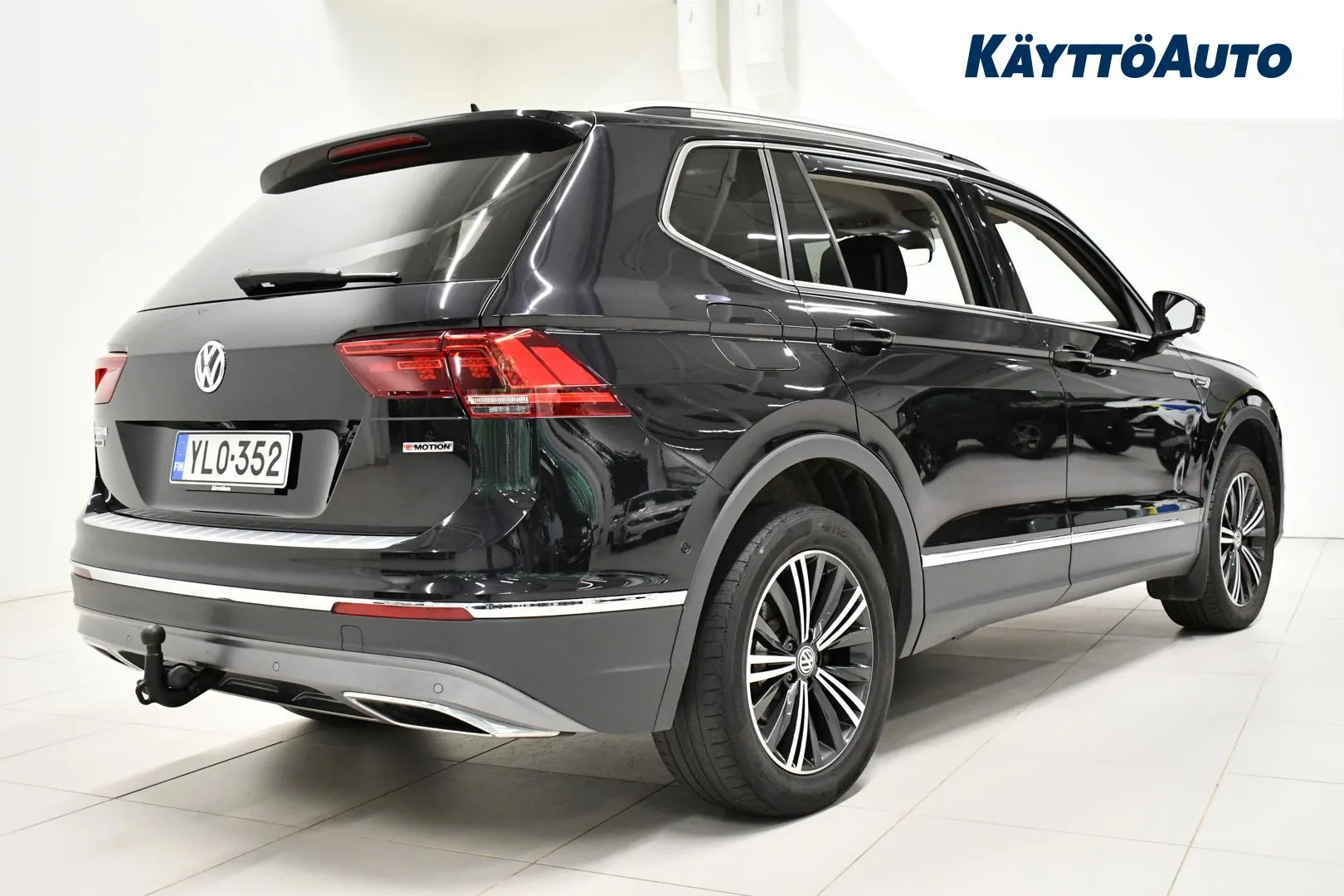 VOLKSWAGEN Tiguan Allspace YLO-352 carousel image