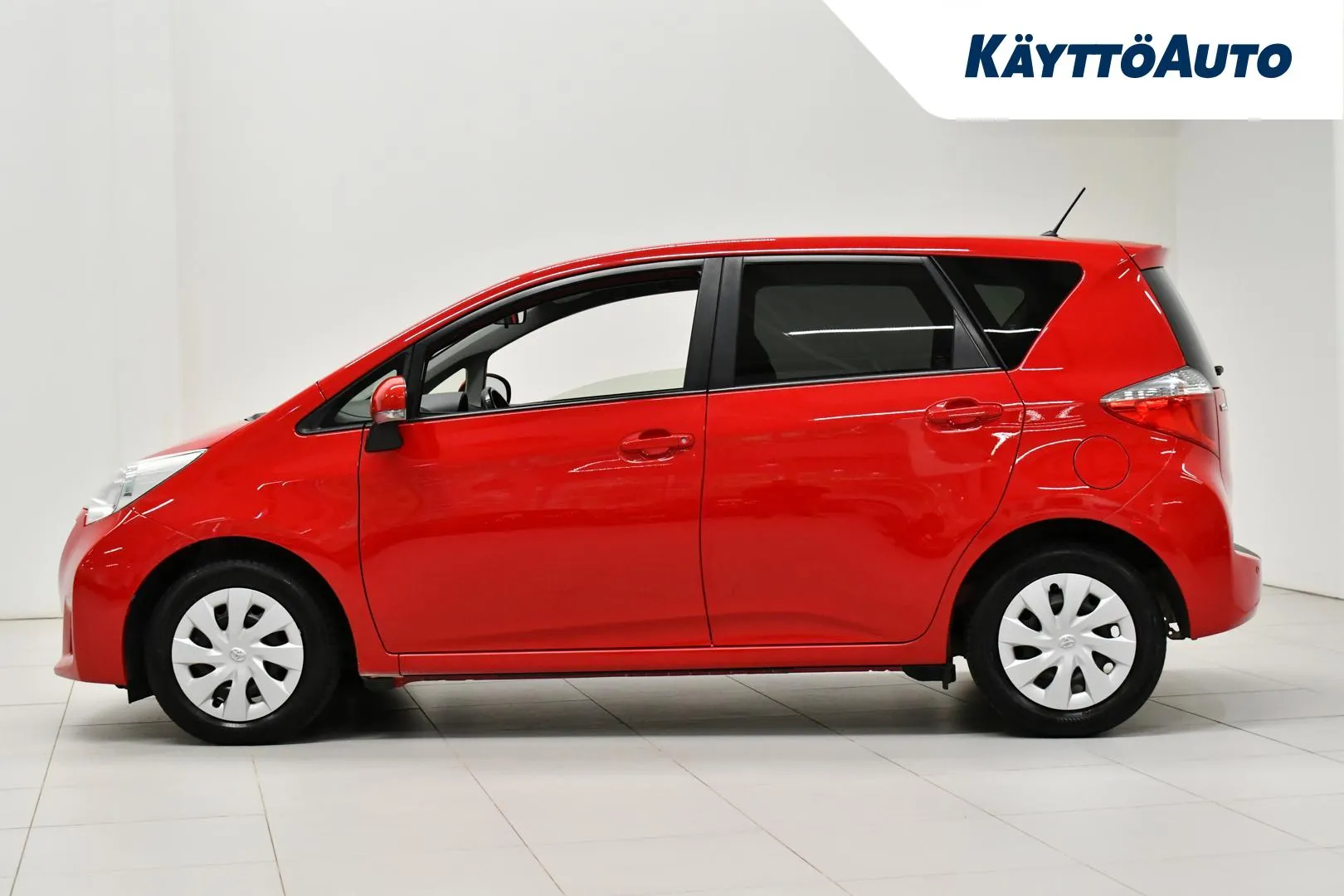TOYOTA Verso-S VVA-511 carousel image