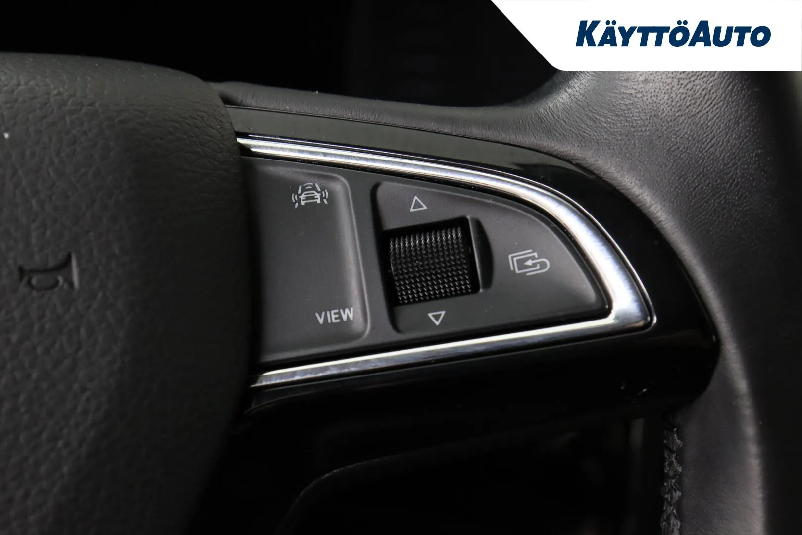 SKODA Kodiaq XPJ-120 carousel image