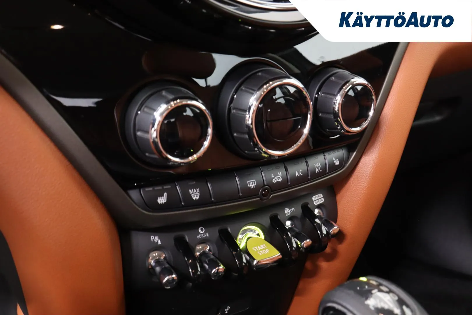 MINI Countryman RUL-264 carousel image