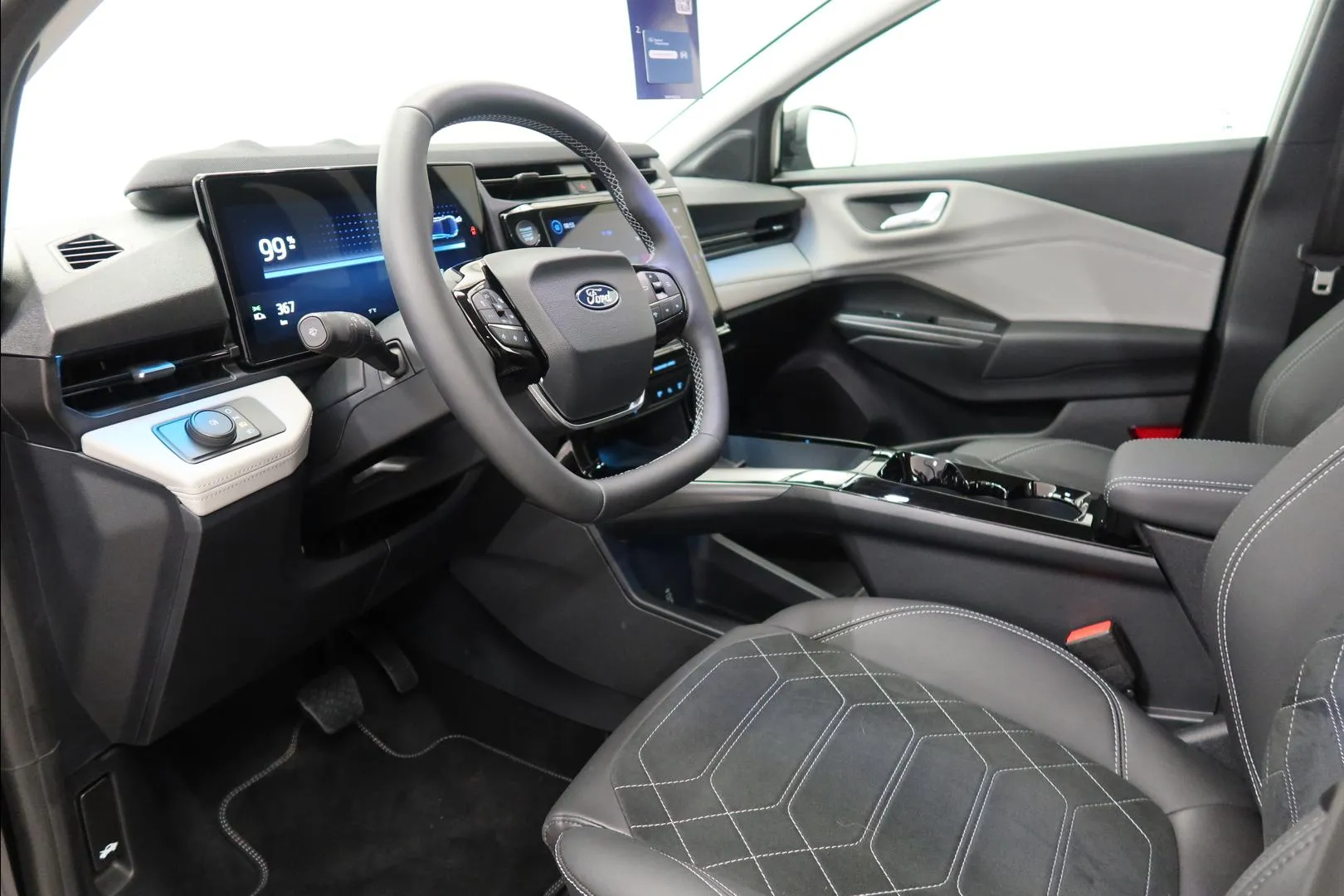Ford Puma Gen-E ZPS-550 carousel image