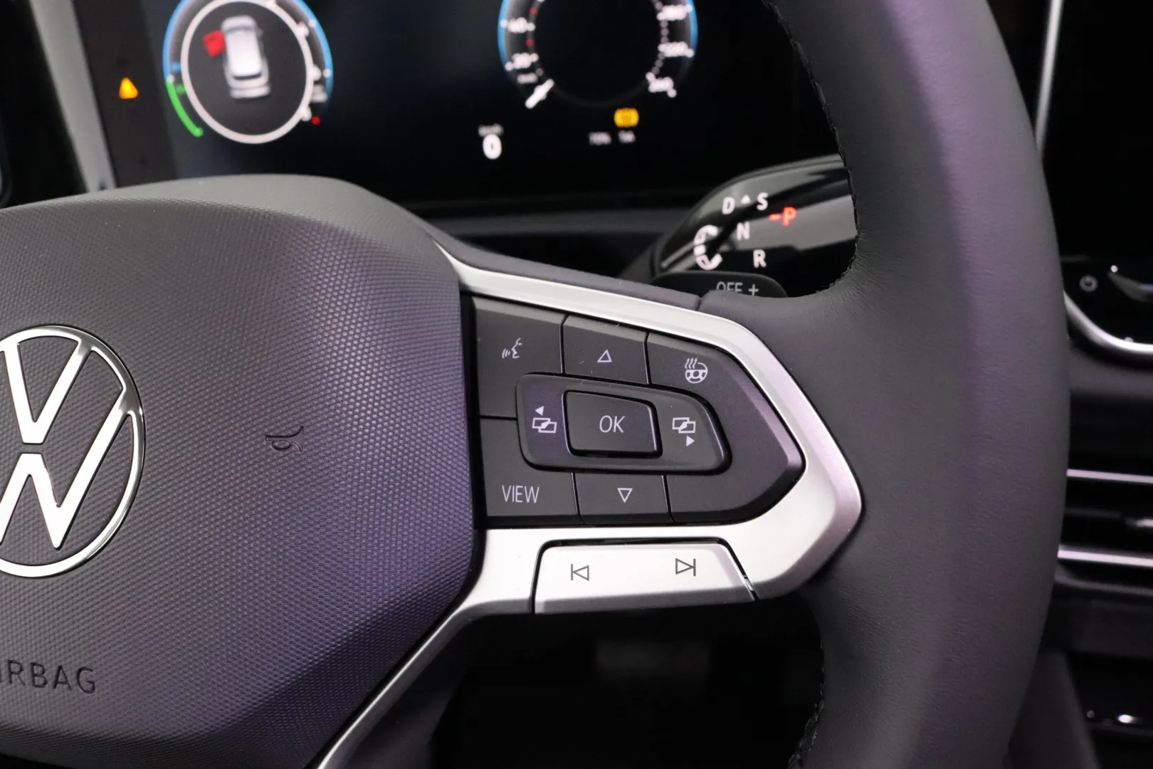 Volkswagen Tiguan CSO-313 carousel image