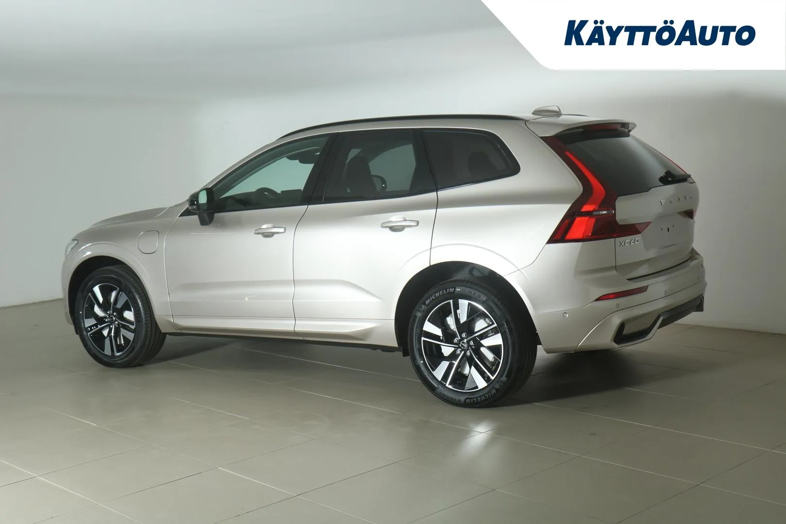 Volvo XC60 GRL-445 carousel image