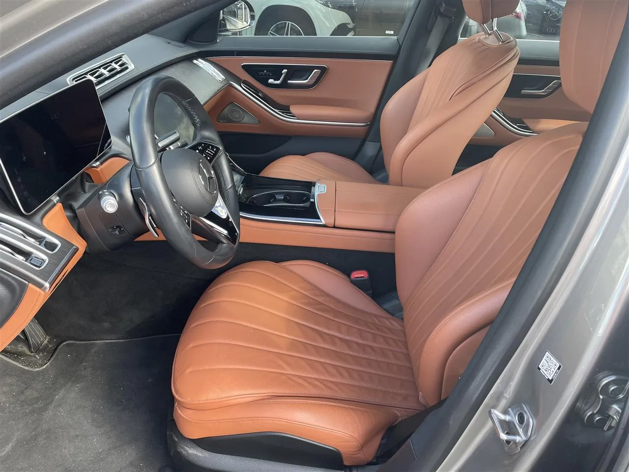 MERCEDES-BENZ S FOR-830 carousel image