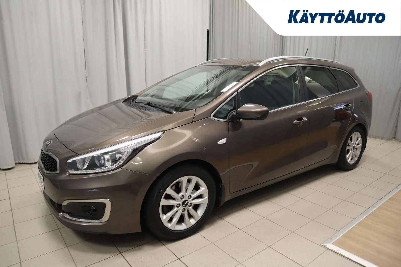 KIA cee'd INM-193 carousel image