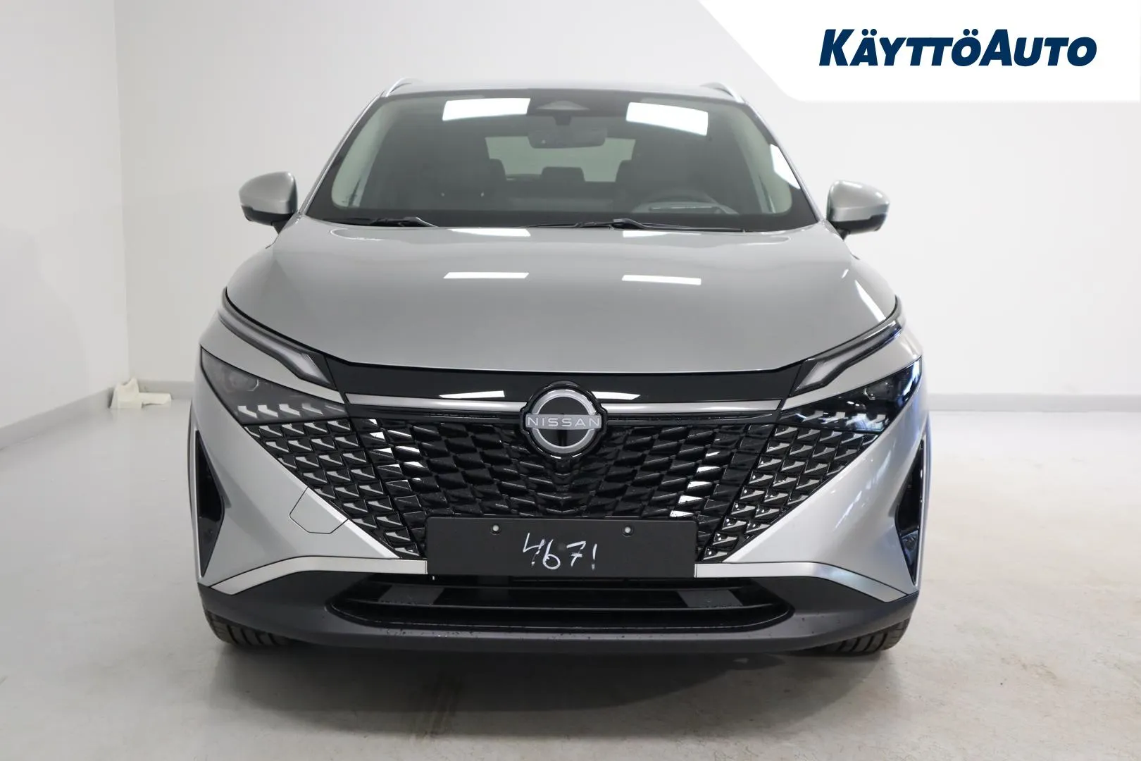 Nissan Qashqai XVZ-320 carousel image