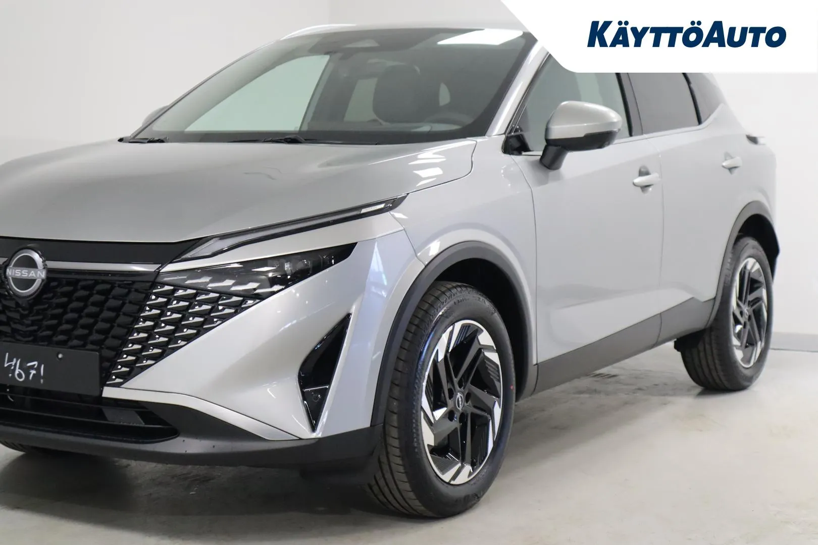Nissan Qashqai XVZ-320 carousel image