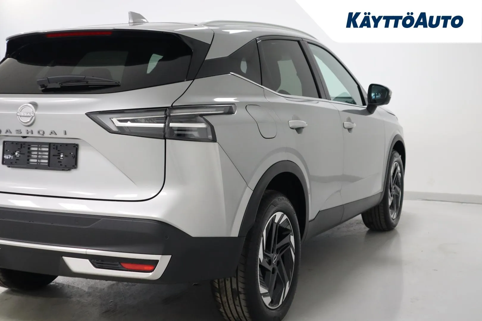 Nissan Qashqai XVZ-320 carousel image