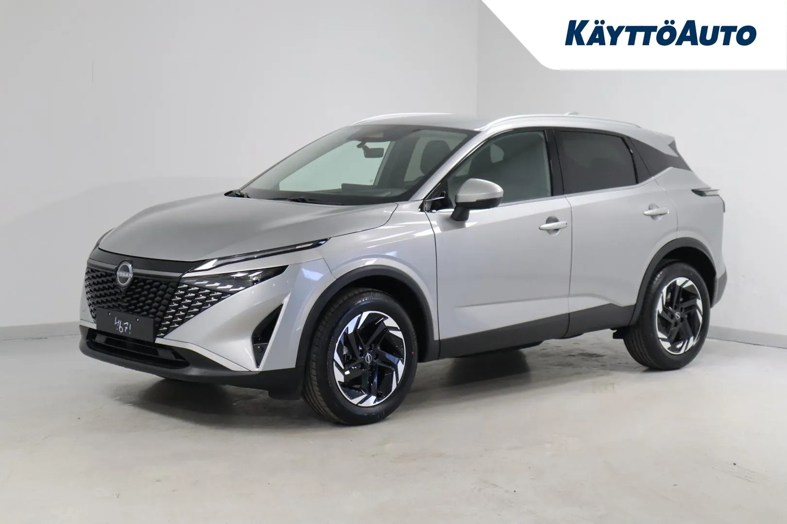 Nissan Qashqai XVZ-320 carousel image