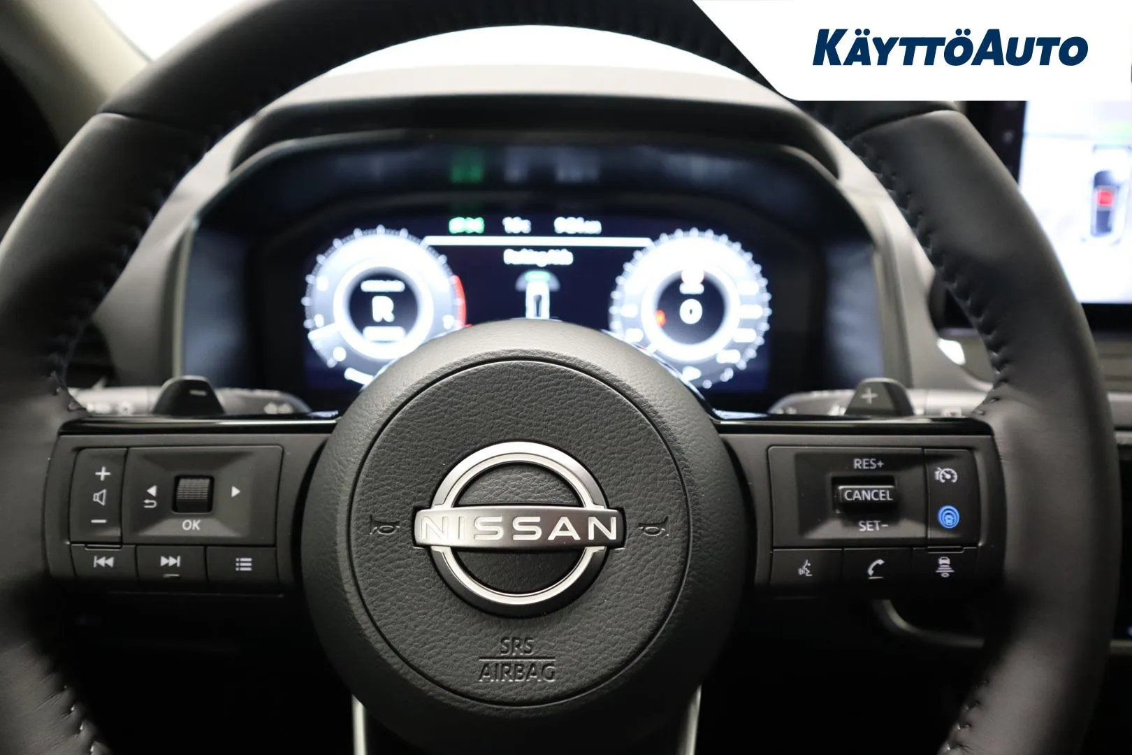 Nissan Qashqai XVZ-320 carousel image