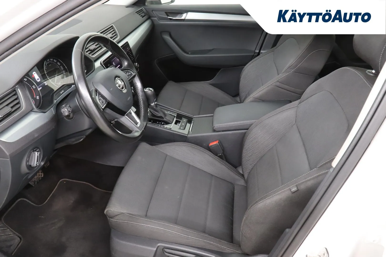 SKODA Superb EPM-226 carousel image
