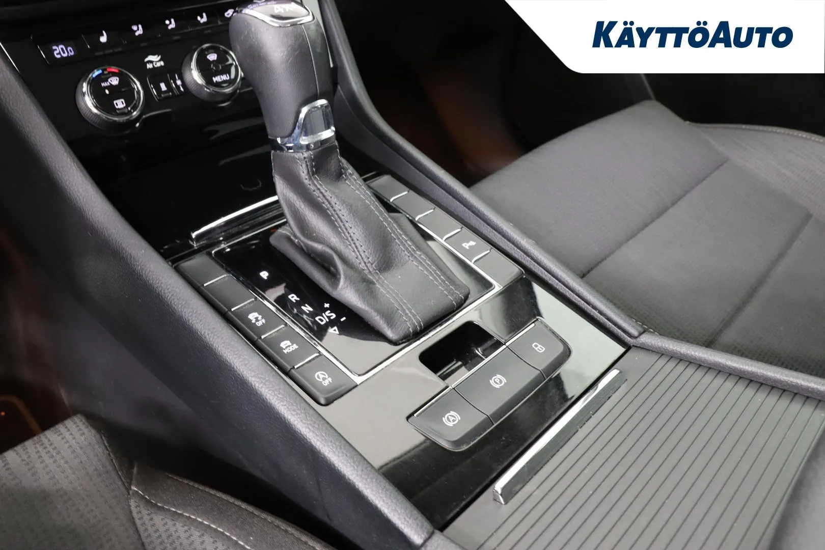 SKODA Superb EPM-226 carousel image