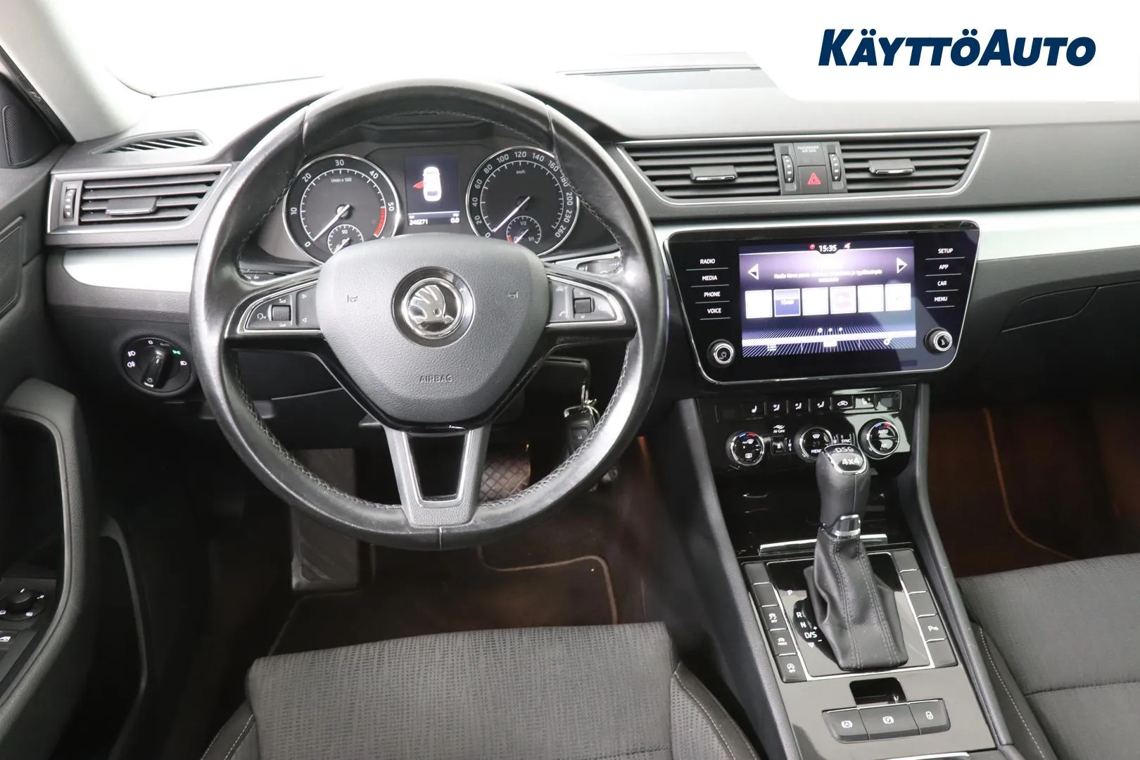SKODA Superb EPM-226 carousel image