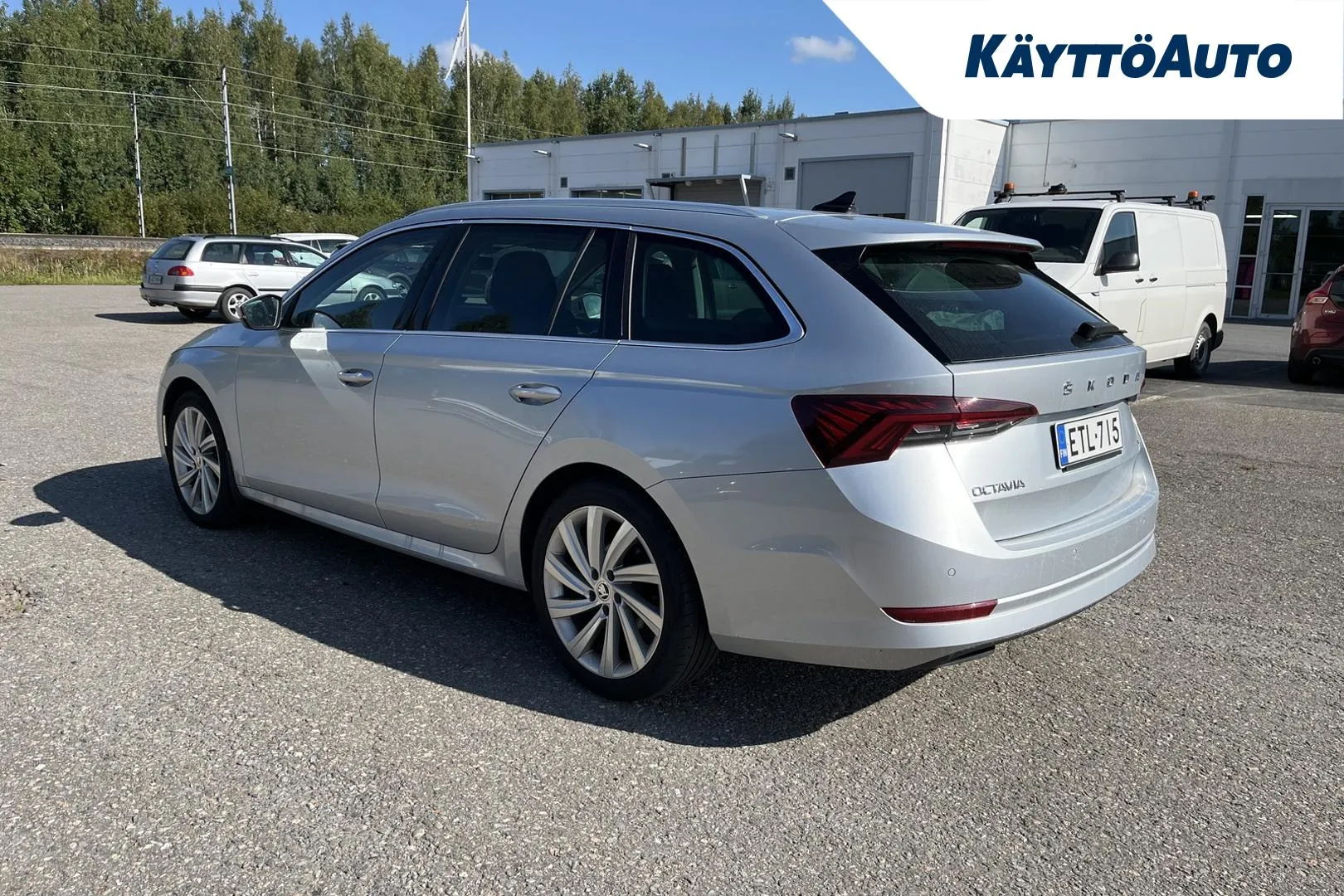 SKODA Octavia ETL-715 carousel image
