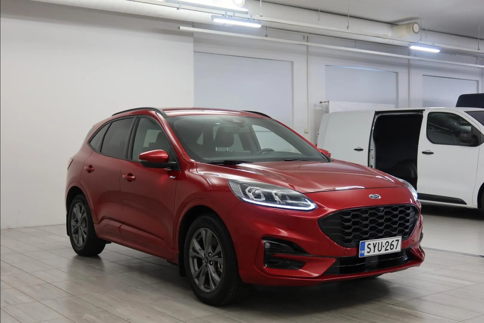 FORD Kuga SYU-267 carousel image