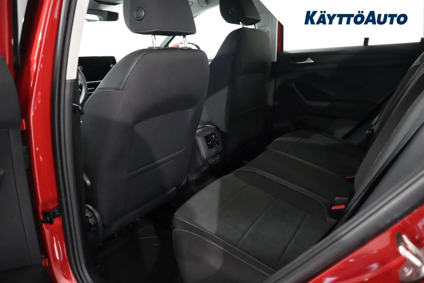 Volkswagen T-Roc ZPP-774 carousel image