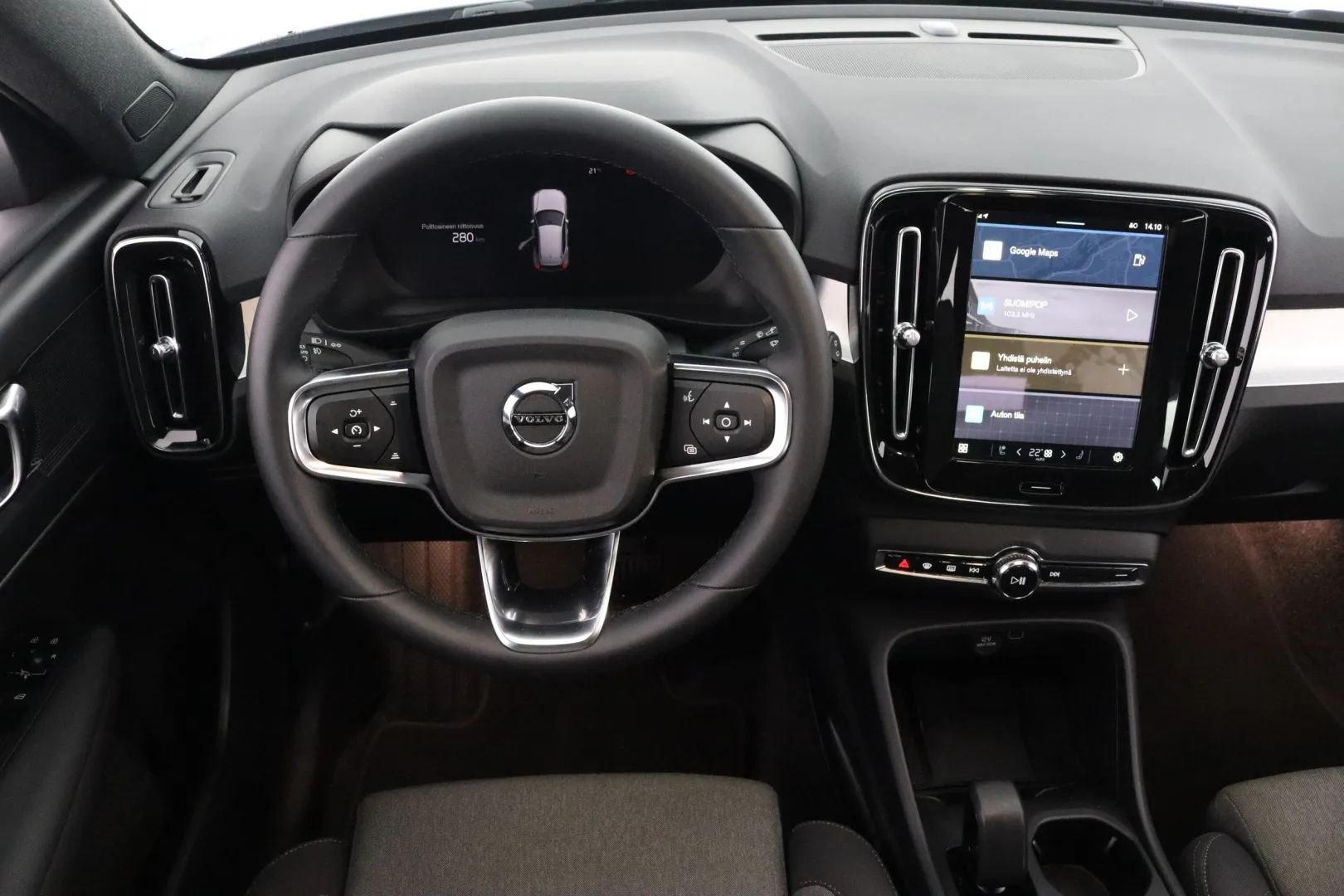 VOLVO XC40 CRU-379 carousel image