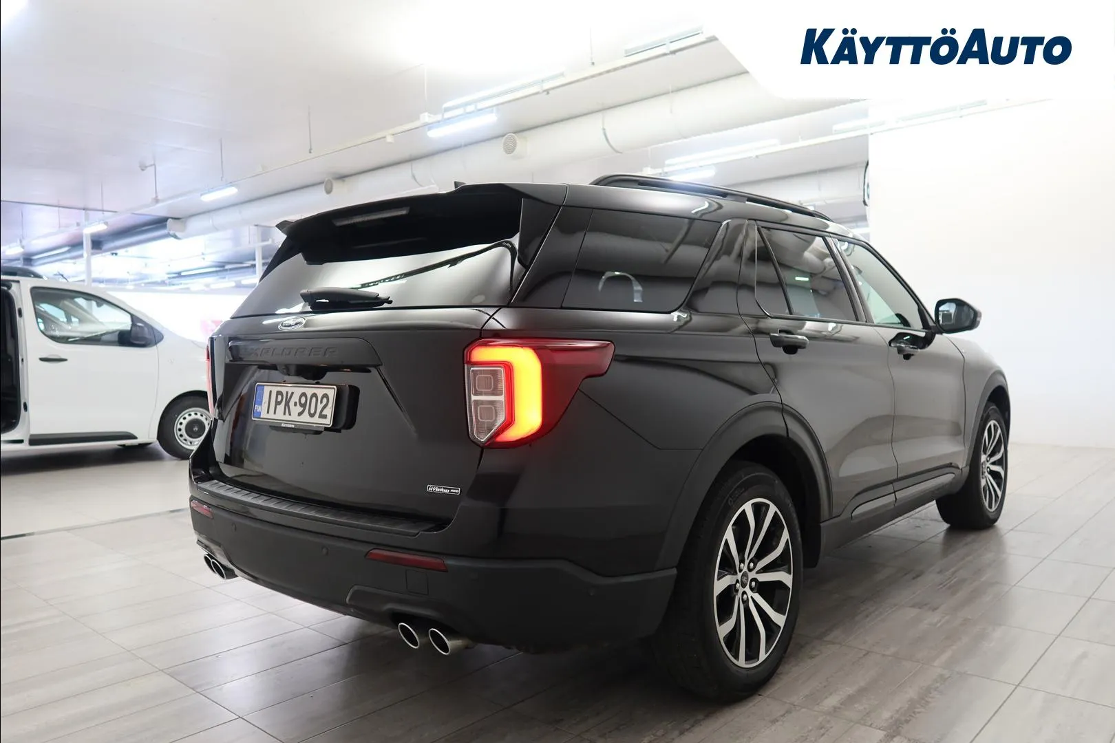 Ford Explorer IPK-902 carousel image