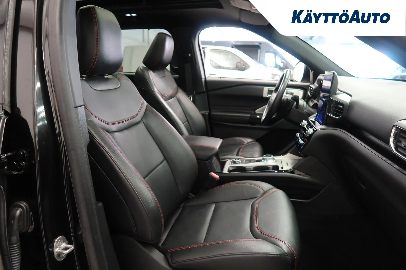 Ford Explorer IPK-902 carousel image