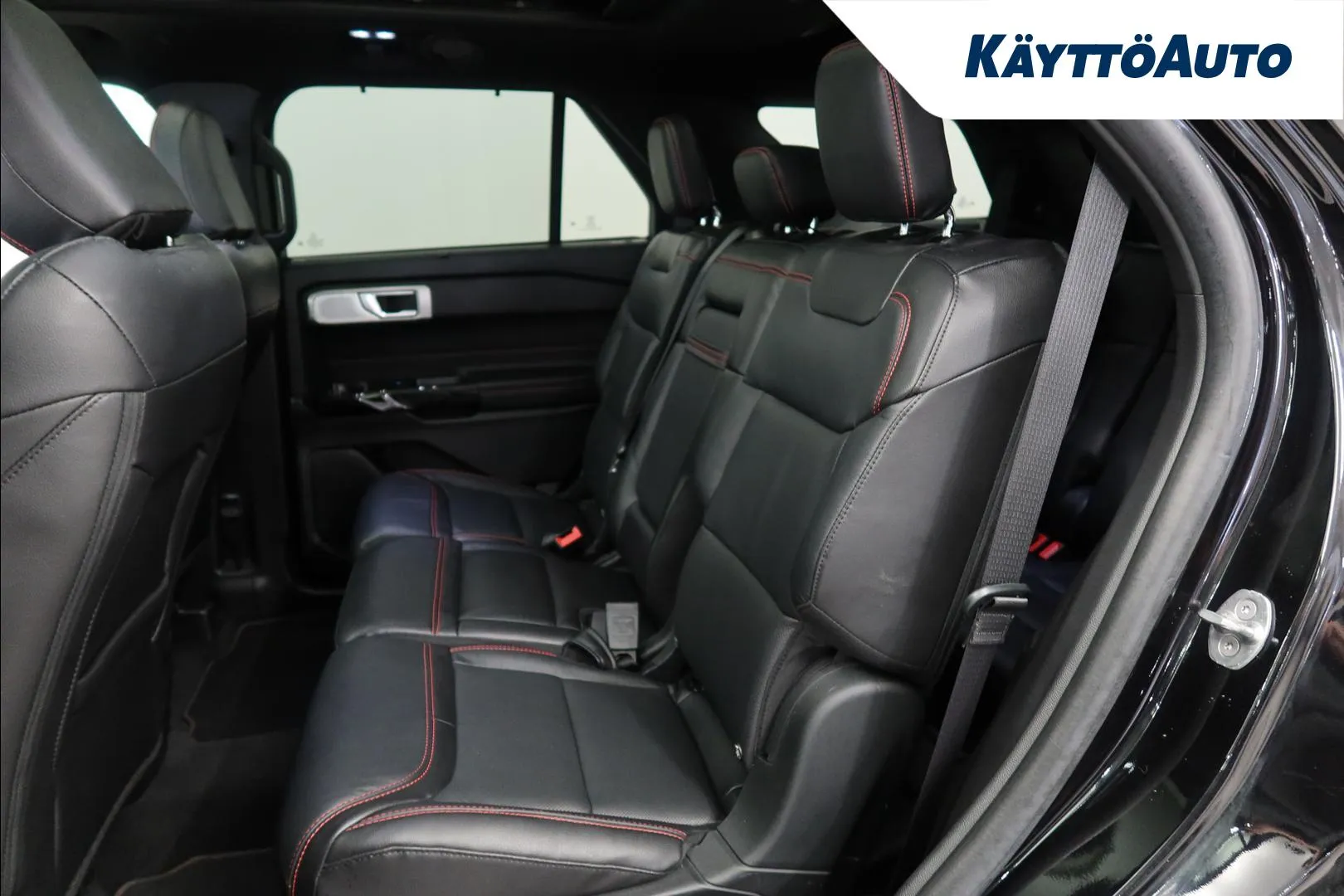 Ford Explorer IPK-902 carousel image