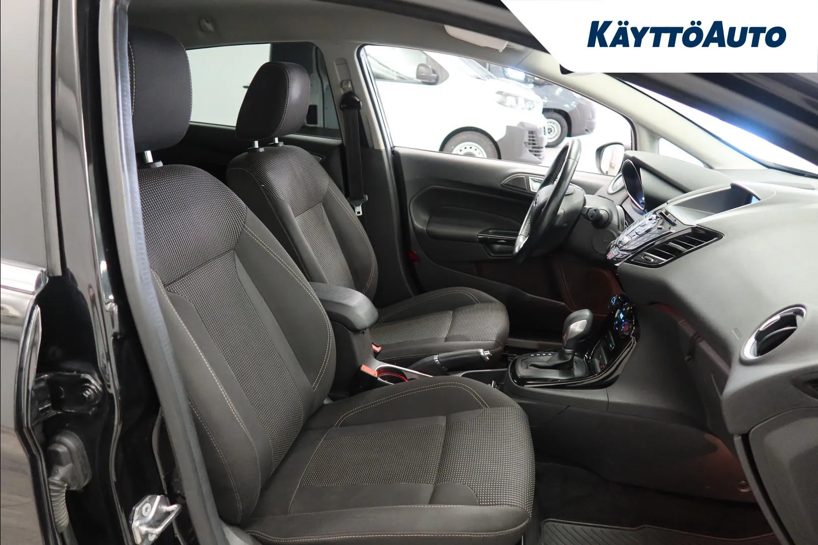 FORD Fiesta CKJ-454 carousel image