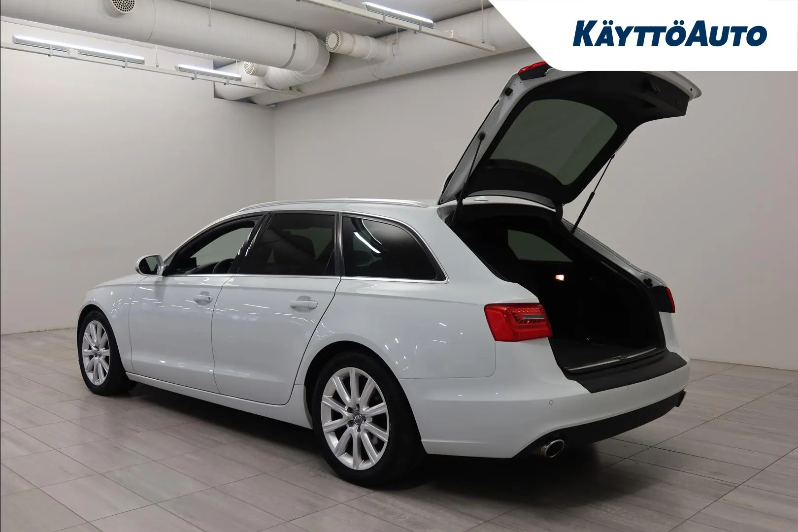 Audi A6 NMB-423 carousel image