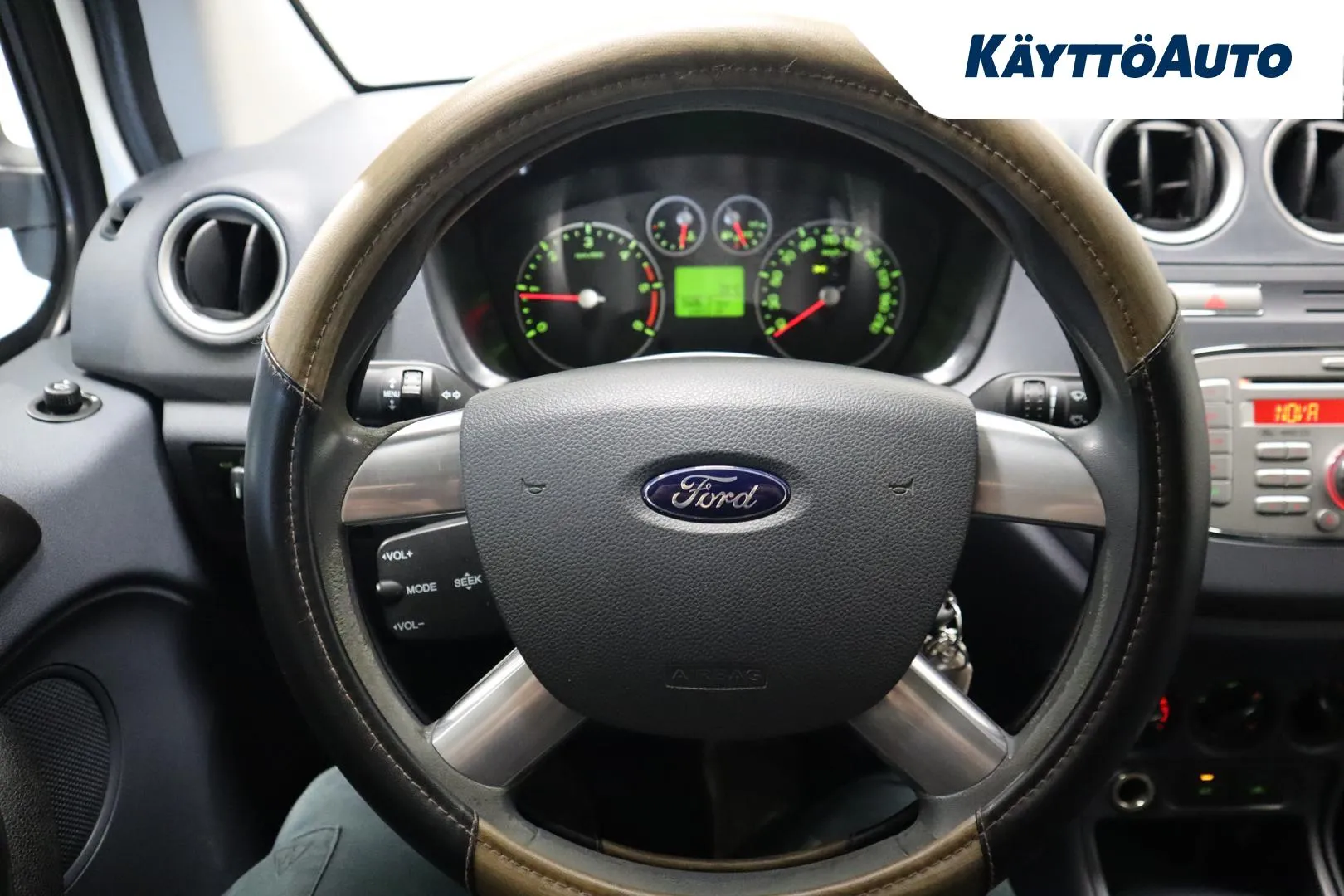FORD Transit Connect OTJ-828 carousel image