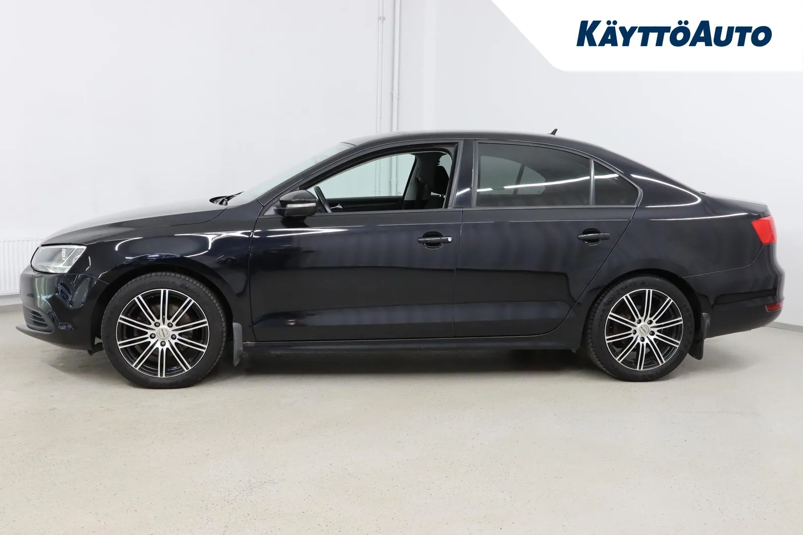 VOLKSWAGEN Jetta XKZ-784 carousel image