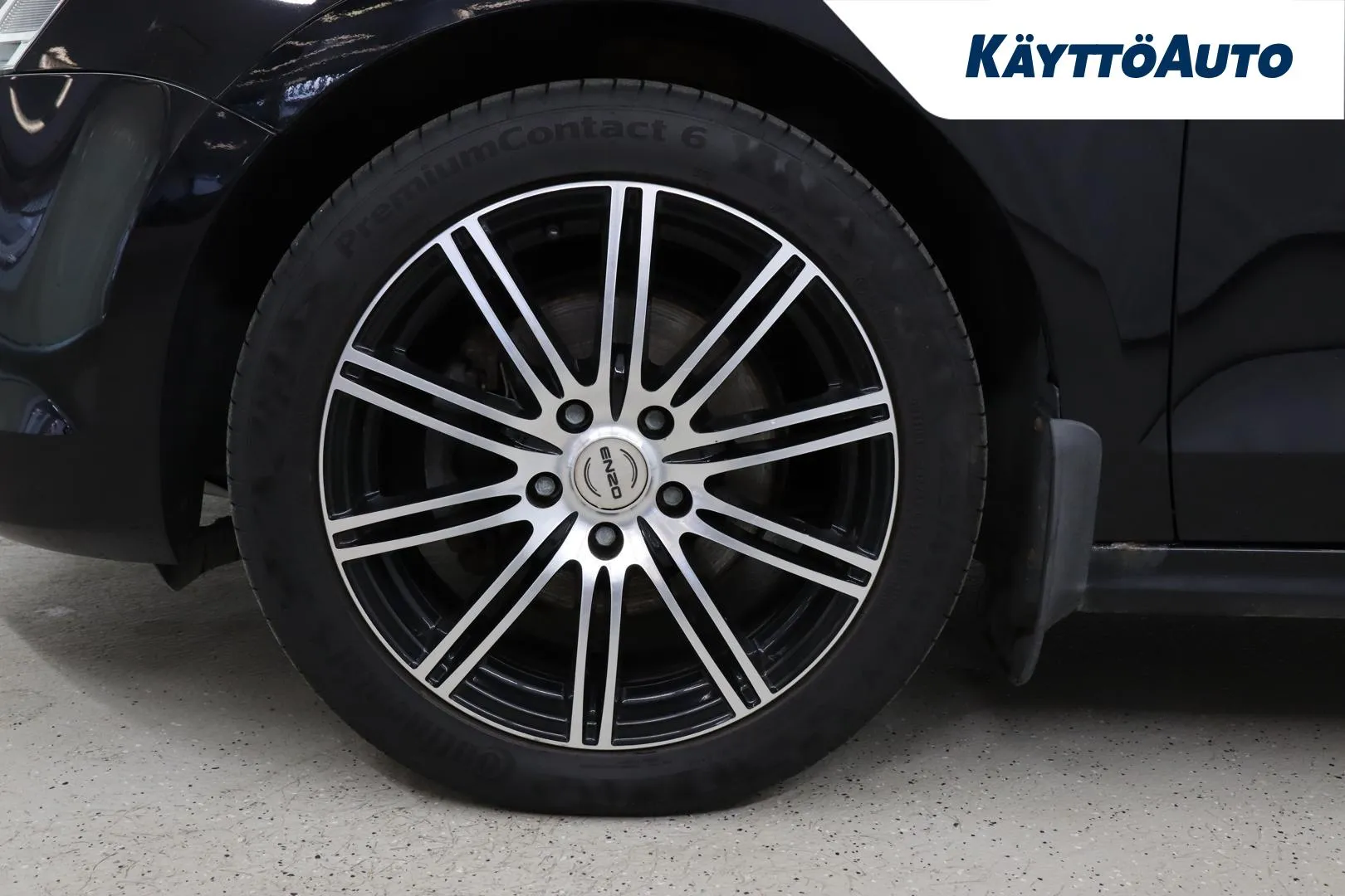 VOLKSWAGEN Jetta XKZ-784 carousel image