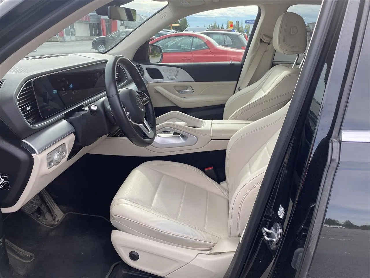MERCEDES-BENZ GLE XRJ-463 carousel image