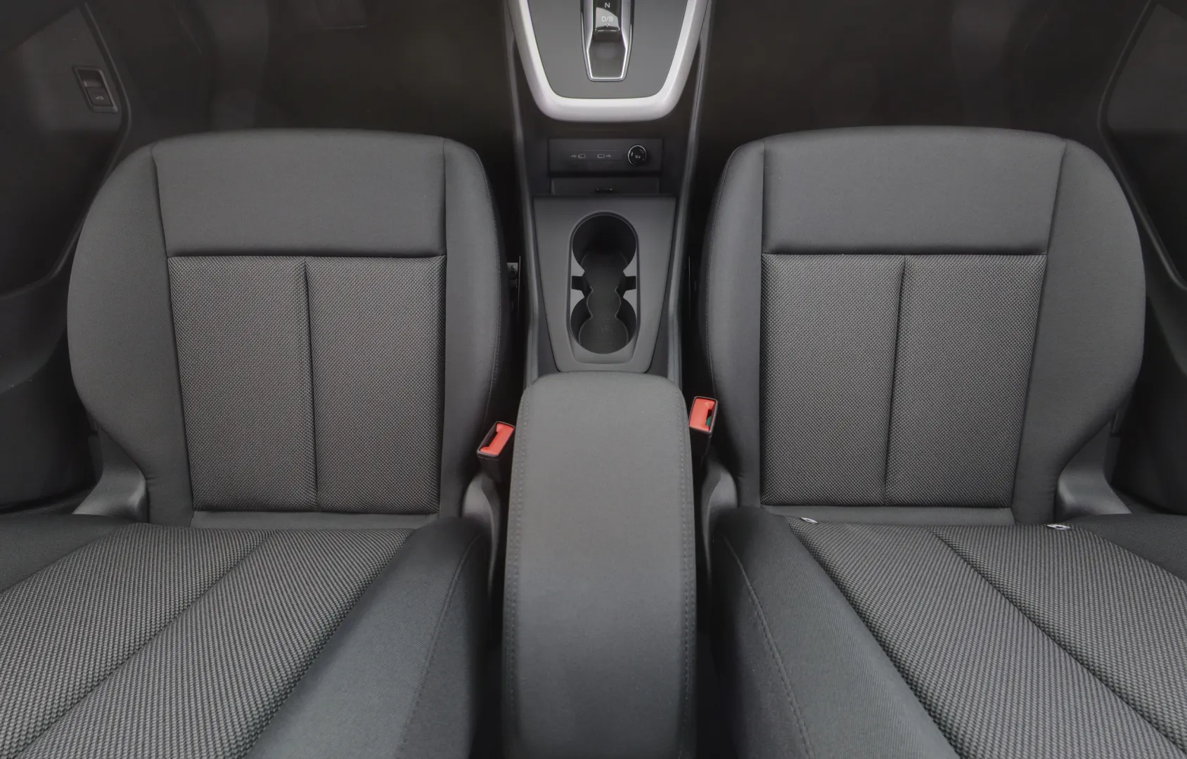 Audi Q4 e-tron SZK-932 carousel image