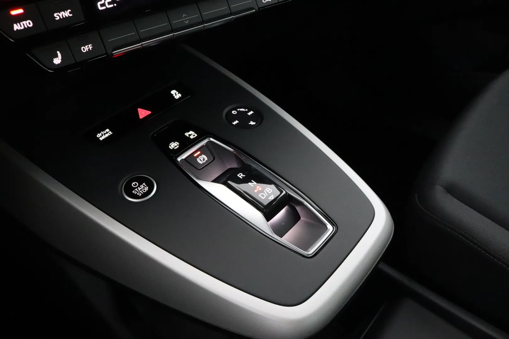 Audi Q4 e-tron SZK-932 carousel image