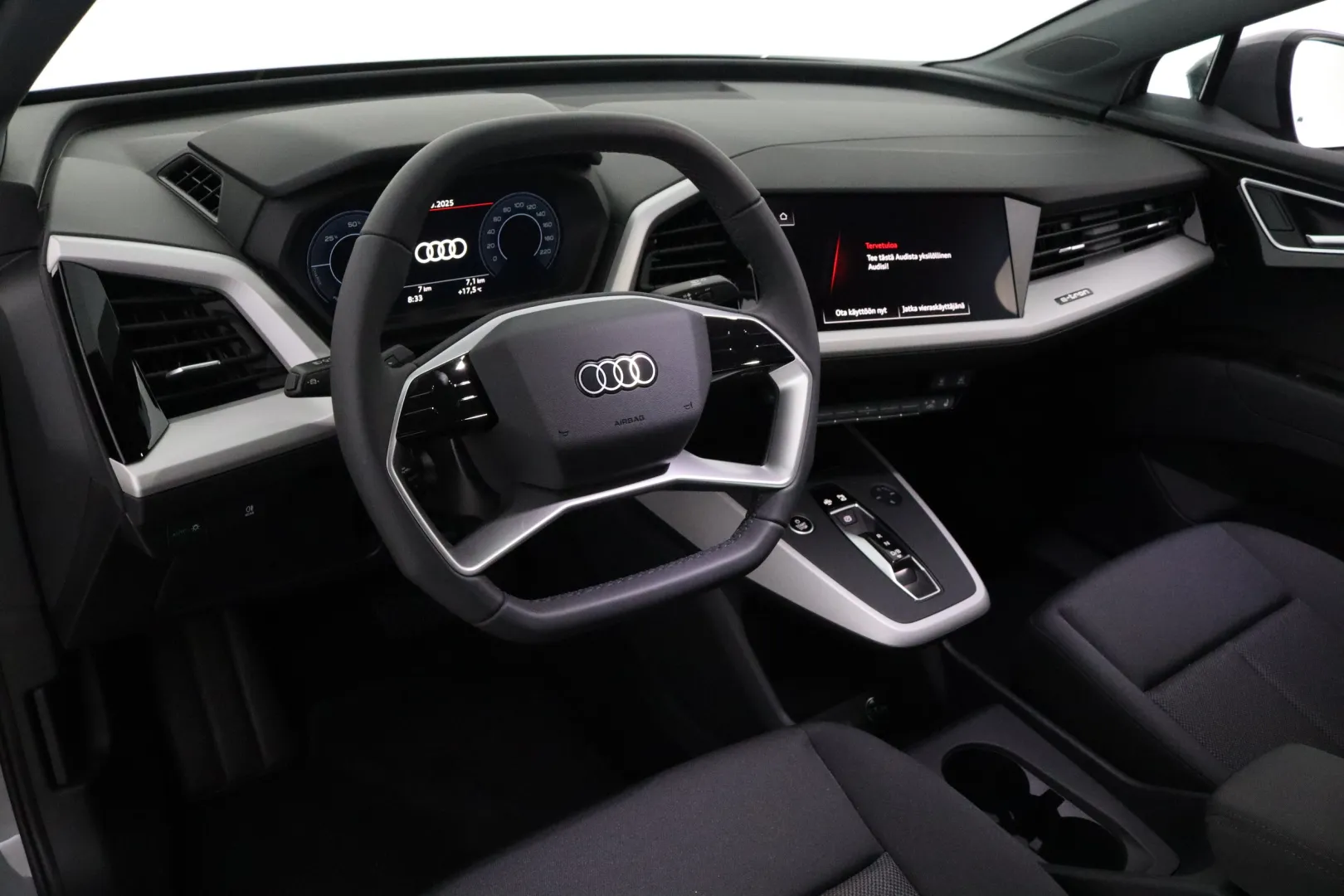 Audi Q4 e-tron SZK-932 carousel image