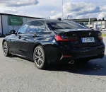 BMW 330 IYZ-395 carousel thumbs