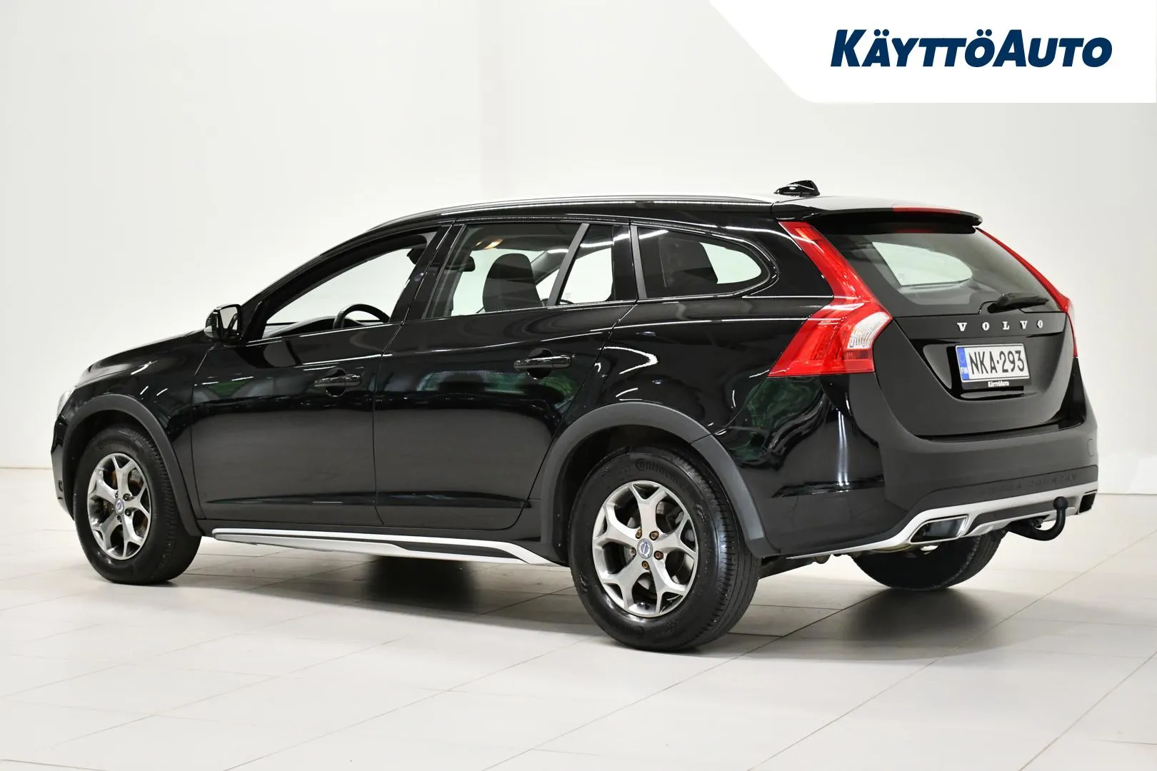 VOLVO V60 Cross Country NKA-293 carousel image