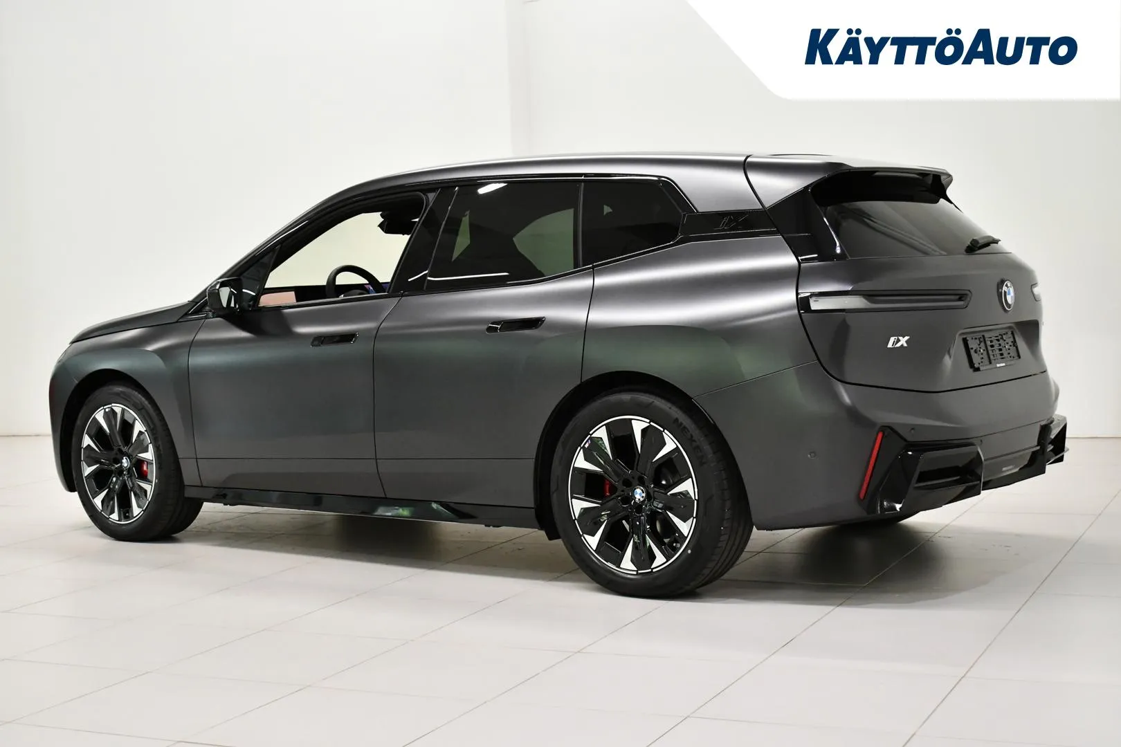 BMW iX ZPV-206 carousel image