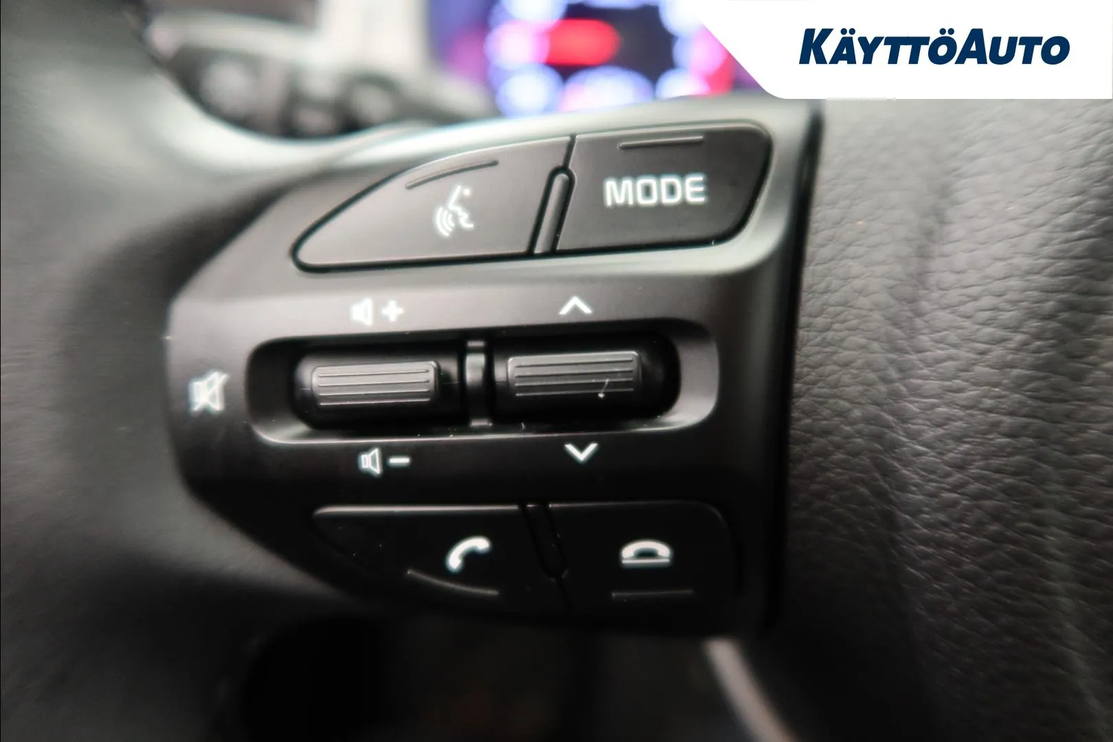 Kia Stonic FOZ-151 carousel image