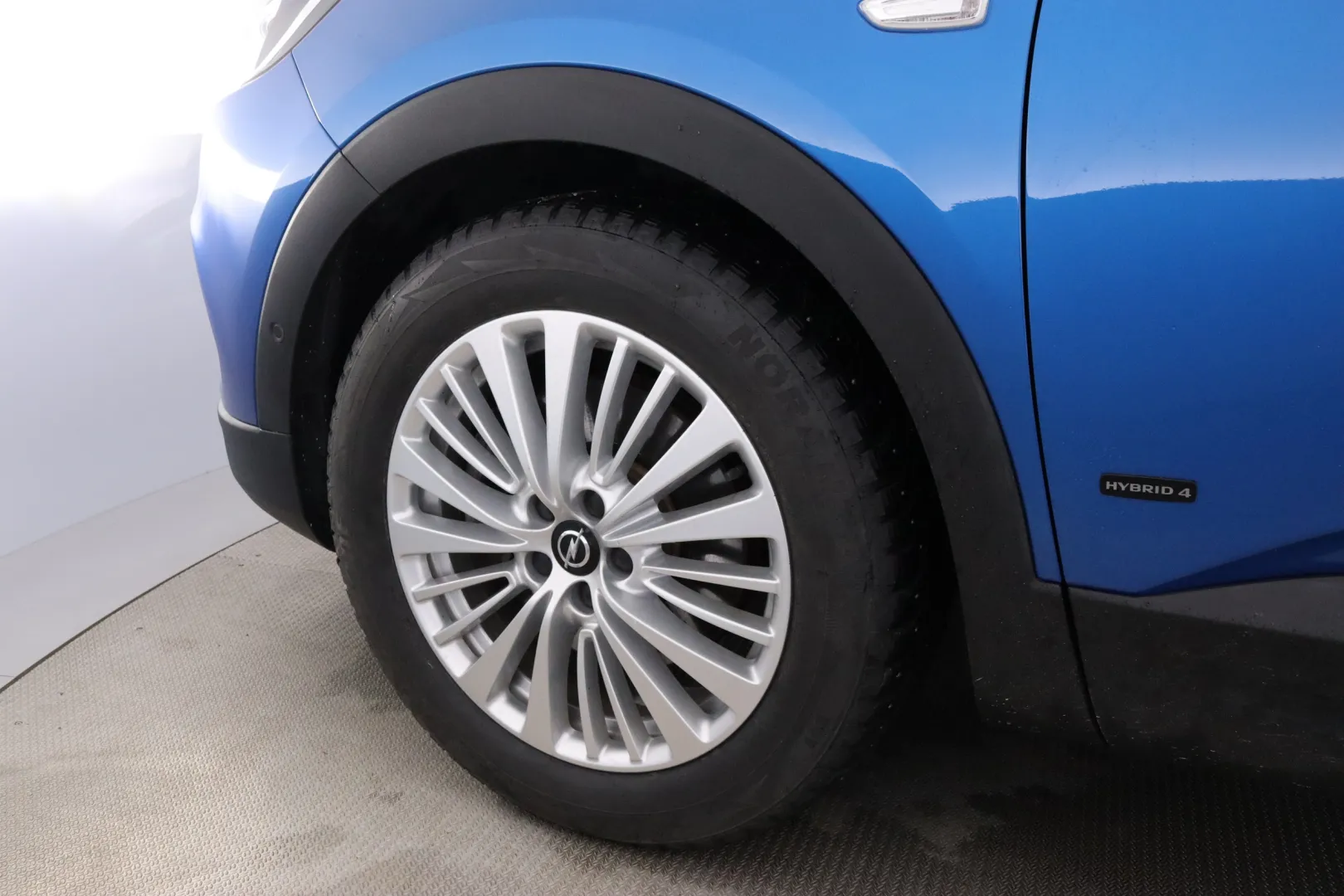 OPEL Grandland X MZF-687 carousel image