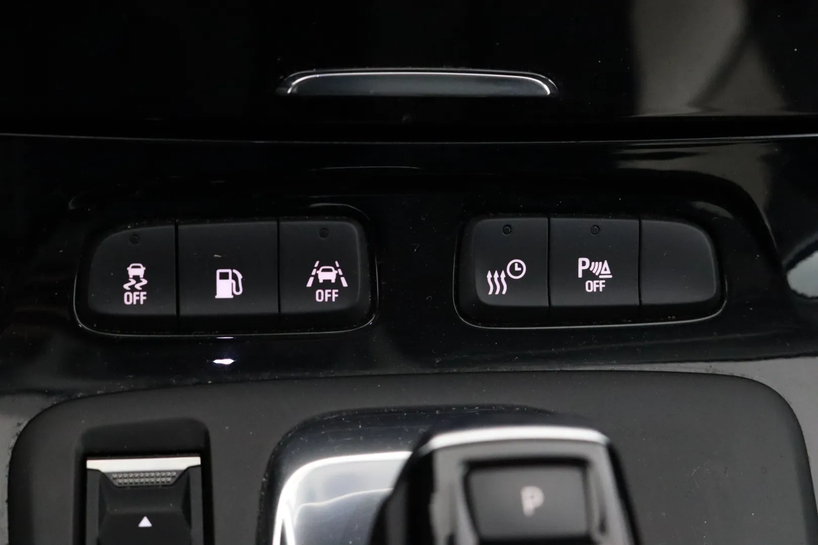 OPEL Grandland X MZF-687 carousel image