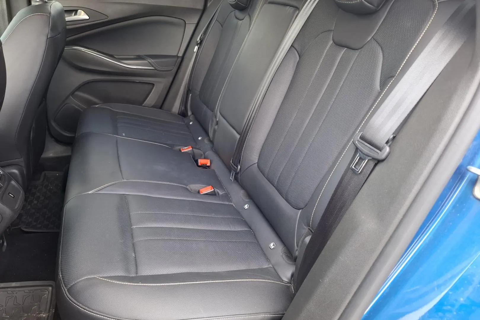 Opel Grandland X MZF-687 carousel image