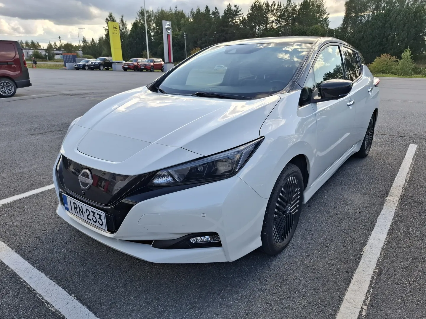 NISSAN Leaf IRN-233 carousel image