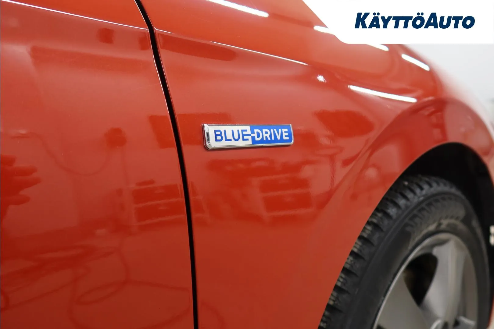 HYUNDAI IONIQ plug-in VXT-824 carousel image