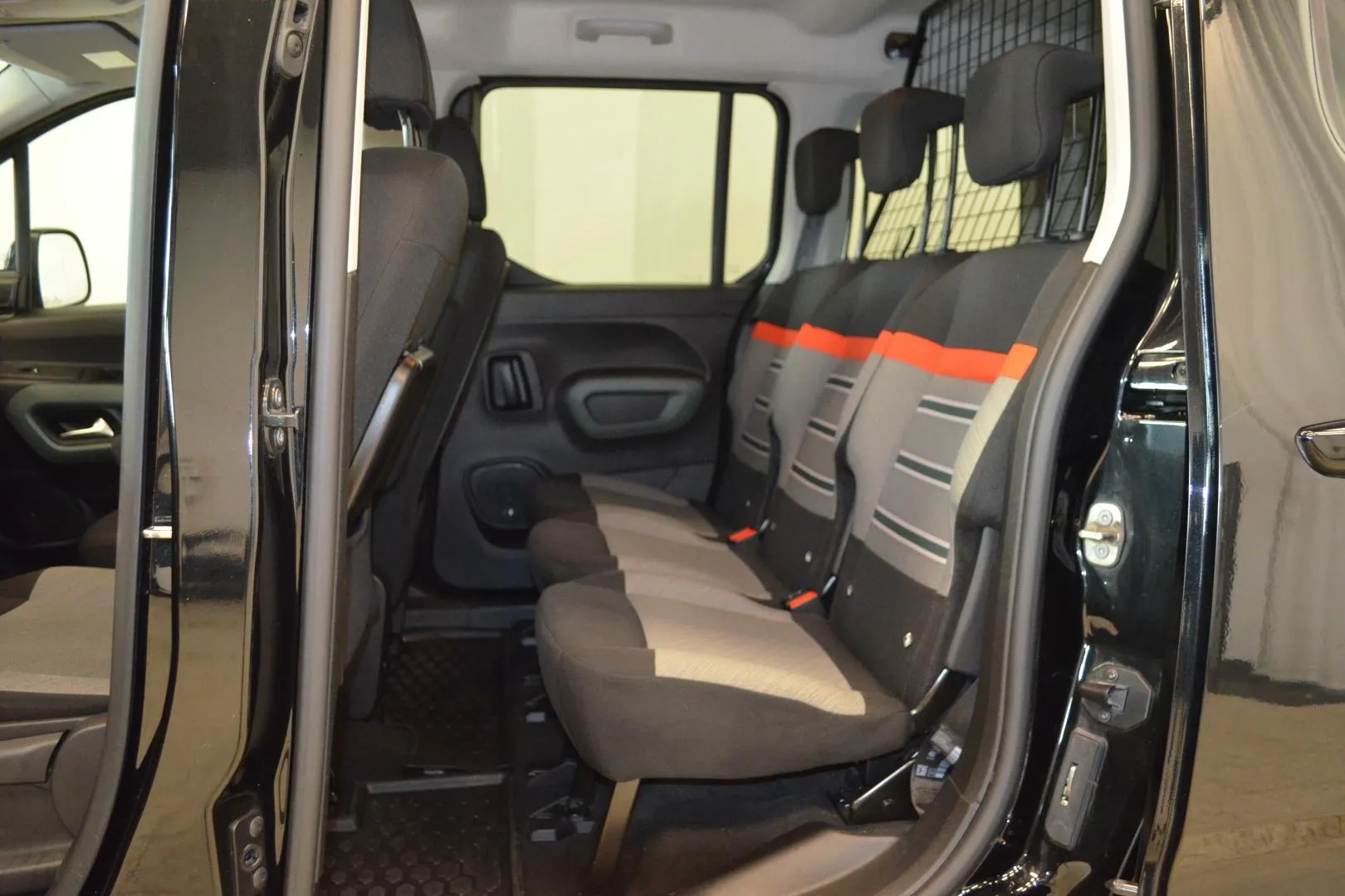 CITROEN Berlingo Multispace ESA-311 carousel image
