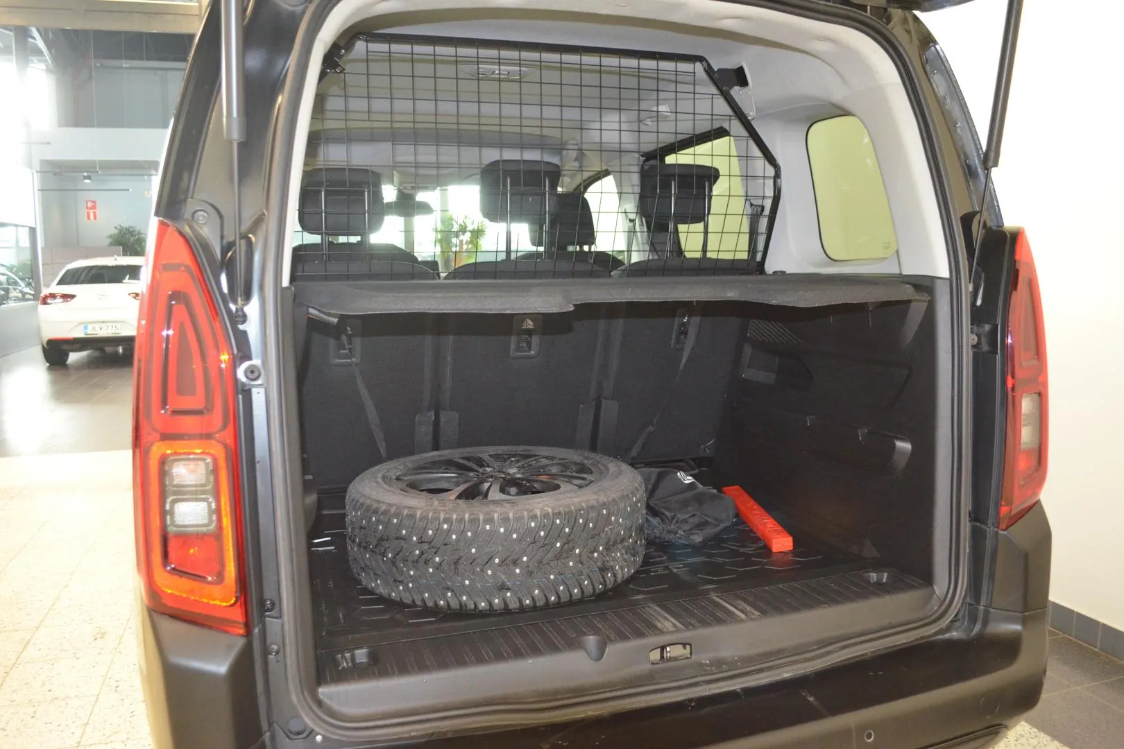 CITROEN Berlingo Multispace ESA-311 carousel image